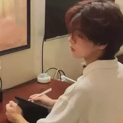 于希月